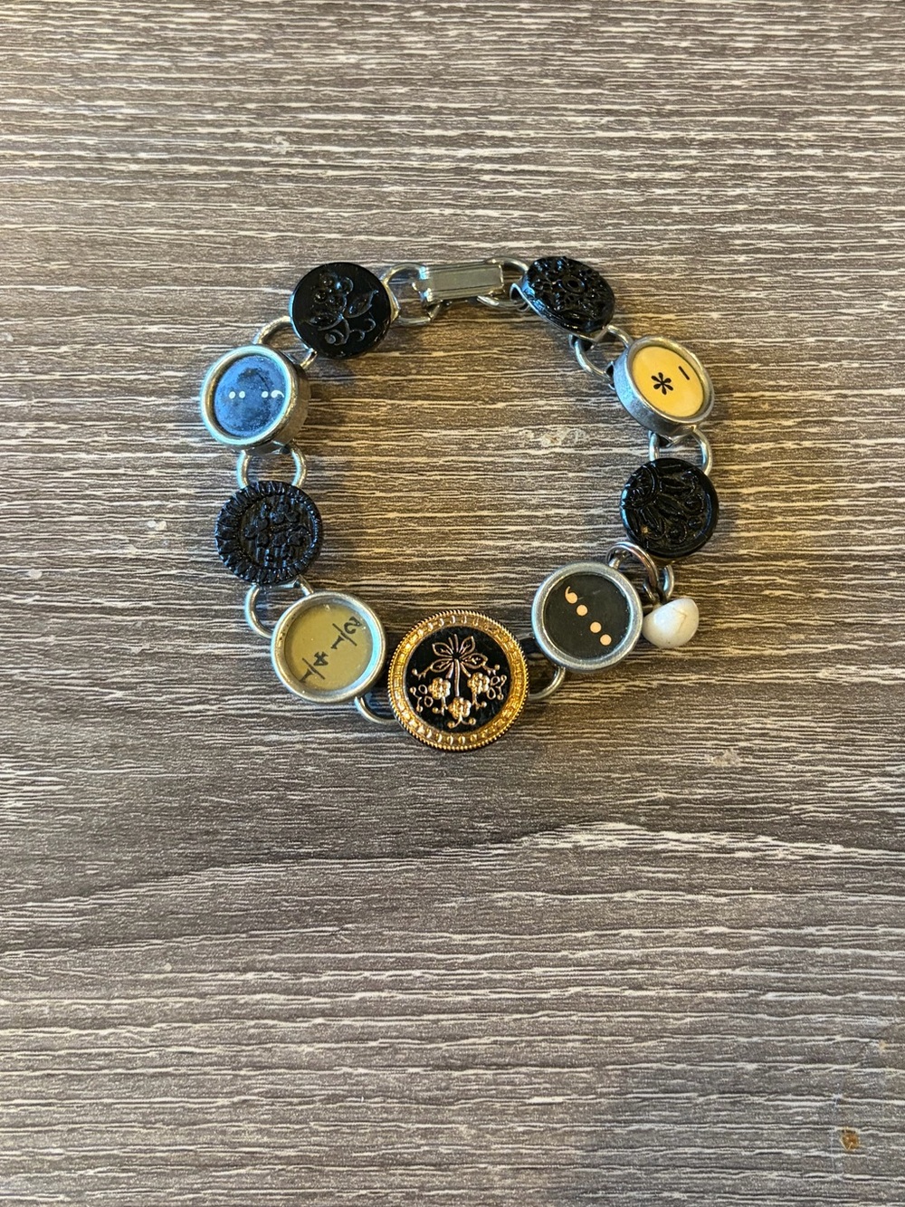 Vintage Black and Gold Button Link Bracelet